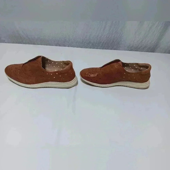 Sofft ladies leather slip  on Oxford. Size 9 - Picture 6 of 10